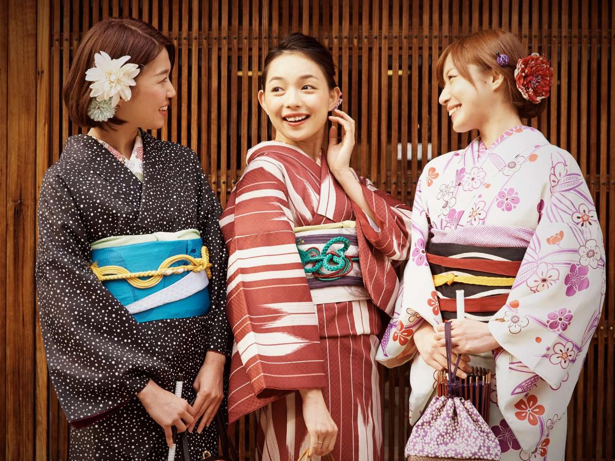 本場越後 真綿織 ピンク 着物 伝統的な絵柄 阿波しじら織│お仕立て上がり 木綿 夏着物 │フリーサイズ 生成